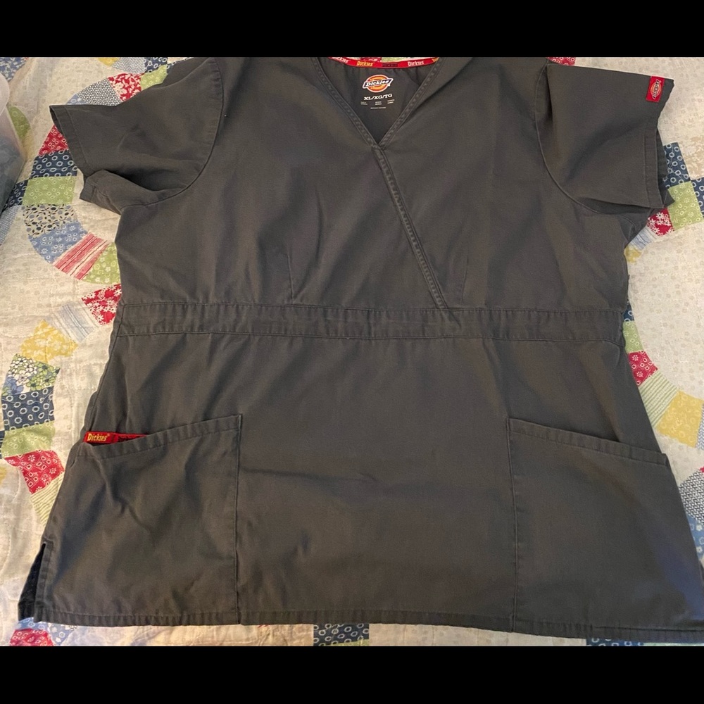 Dickies scrub top